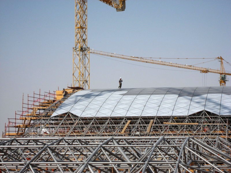 SITEC CNC-Lohnfertigung - Edelstahl Großserie für Dachkonstruktion in Quatar. 