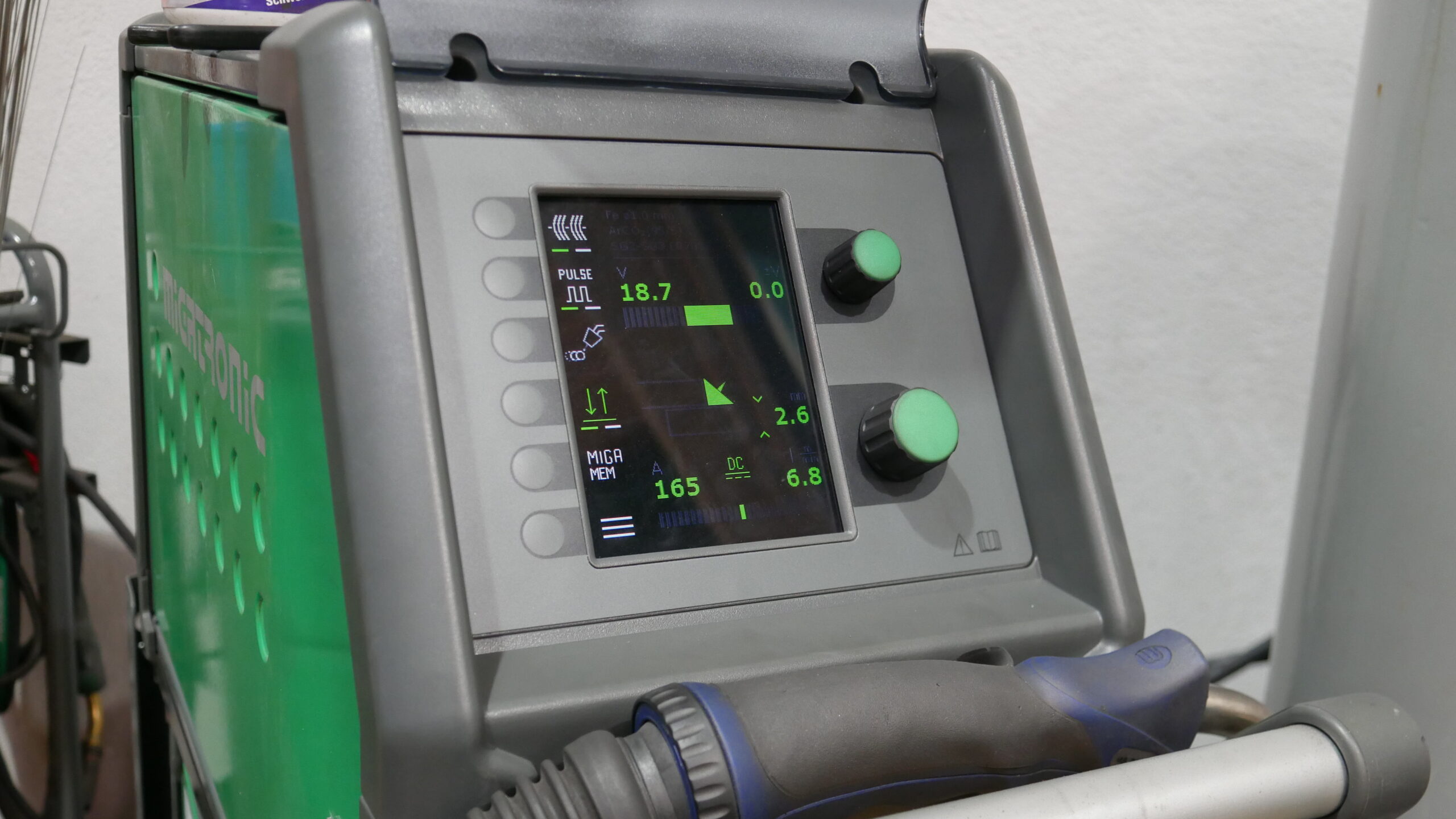 SITEC Lohnfertigung Migatronic Sigma One Handschweißgerät 1